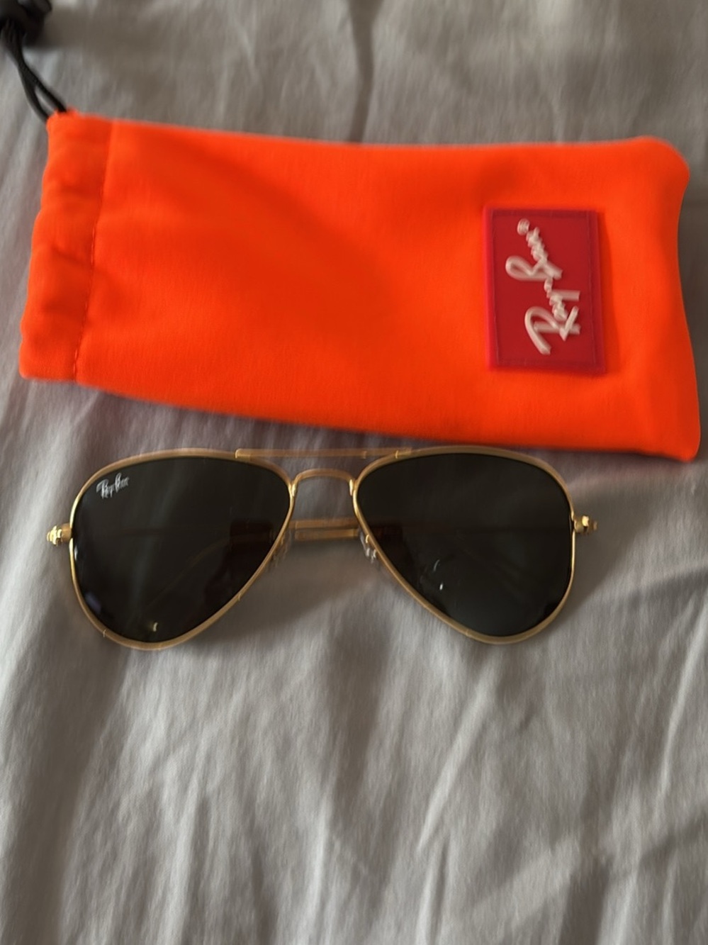 Ray-Ban Gold Youth Aviator Sunglasses with Orange Pouch
